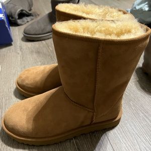 Ugg classic short II boots